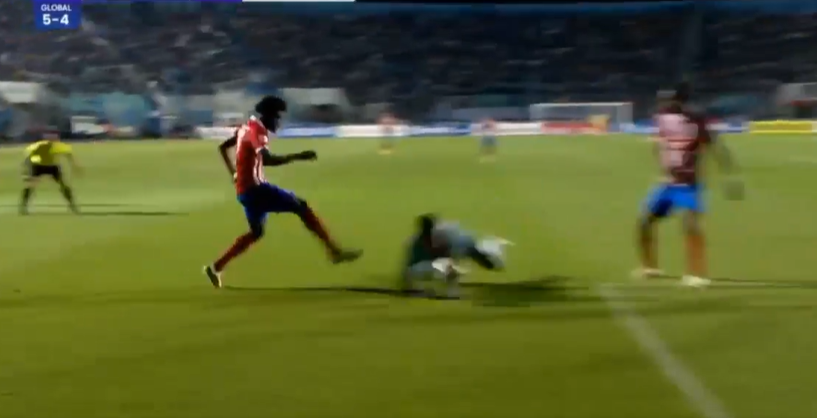 RonaldoP2097's tweet photo. Imagen tomada de International Football Association Board (IFAB).
@CDMarathon cuidado recuerden como los eliminaron hace un años, no fue con un gol fuera de juego, fueron dos.
@GustavoRocaGOL @LOKOXMOTAGUA https://t.co/SCKweqP1qO