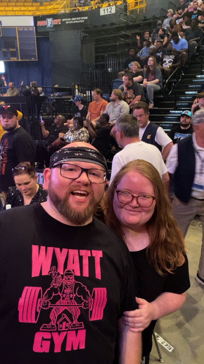 HeelHurley's tweet photo. Thank you @WWE for an amazing show tonight! #WWEChattanooga https://t.co/5Z2W4fbSKM