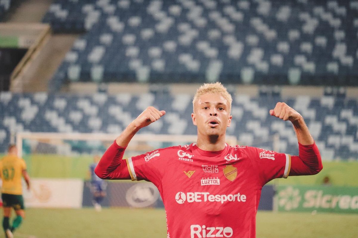 VilaNovaFC's tweet photo. 81’ - Entrou e “empatou” a decisão! Faz o JL 🫶🇦🇹 https://t.co/RdUhMXy4Iu