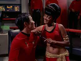 Y'know, I don't think anyone would have objected to Uhura keeping that look in their own universe. #MeTVStarTrek #StarTrekTOS #MirrorMirror