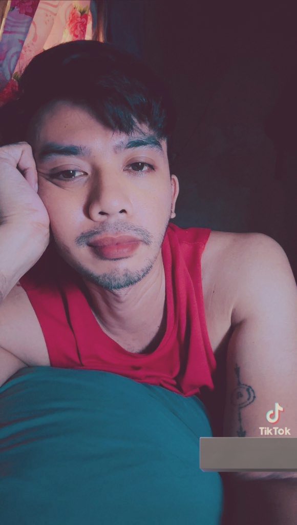 JustCris08's tweet photo. You'll never appreciate the lyrics of a song until you're heart is broken... 🥺

-lami pa matug ayy...patandaya ko bi..😊

#durog #wasak #sawi #iyak #hugot #bxu #butuan #alterph #pov #wapakaMoveOn https://t.co/EE7uOrBTBl