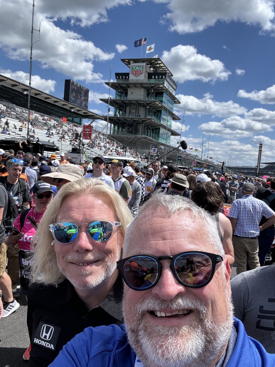 Uncle Albert and I wish everyone a Happy Race Day from ⁦@IMS⁩