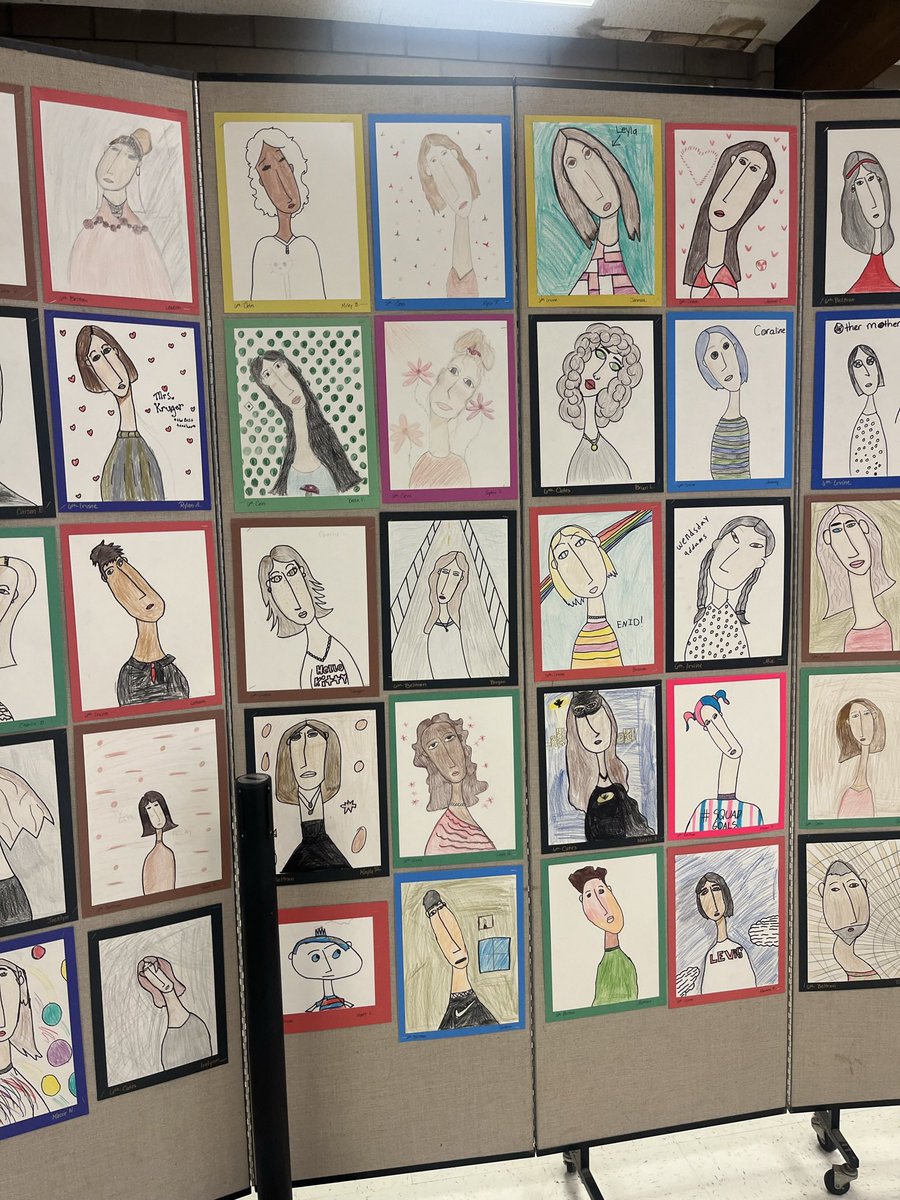 Linwood’s Annual Art Show was a big hit! There is nothing better thank seeing a student’s pride while showing off their masterpieces to their loved ones💜