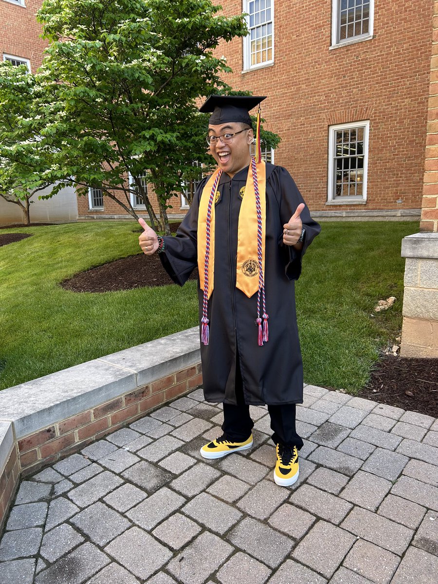 TehR3M1X's tweet photo. It’s Been A Long Time Coming 🙂.
Bachelor of Fine Arts in Communication Studies 🧑🎓
#OnToTheNextChapter #Graduation #ClassOf2024 #ImJustGettingStarted😈 #MAADClass #MAADGrades https://t.co/croWU0zXym