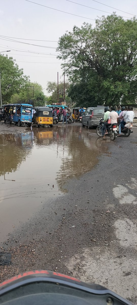 ChetansenSen95's tweet photo. #Naroli thana to Mathura Railway Station Road too poor ...
@narendramodi
@nitin_gadkari
@UPgovt @SBM_UP
@CMOfficelUP
@NagarVikasUP
@aksharmaBharat
@amitabhijat
@CommissionerAgr
@dmmathura7512
@SwachSurvekshan
@SwachhBharatGov https://t.co/il1hXt2fvd