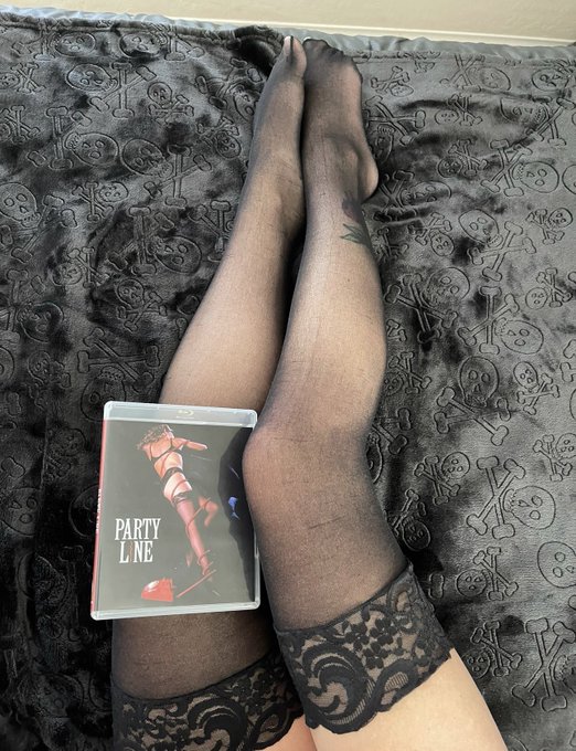 1-900- Party Line ☎️🔪 #movierecommendation #SaturdayNight #80shorror #HorrorCommunity https://t.co/F<a href="/tag/movierecommendation"class="tags">#movierecommendation</a><a href="/tag/saturdaynight"class="tags">#SaturdayNight</a><a href="/tag/80shorror"class="tags"><span>#80shorror</span></a><a href="/tag/horrorcommunity"class="tags"><span>#horrorcommunity</span></a>