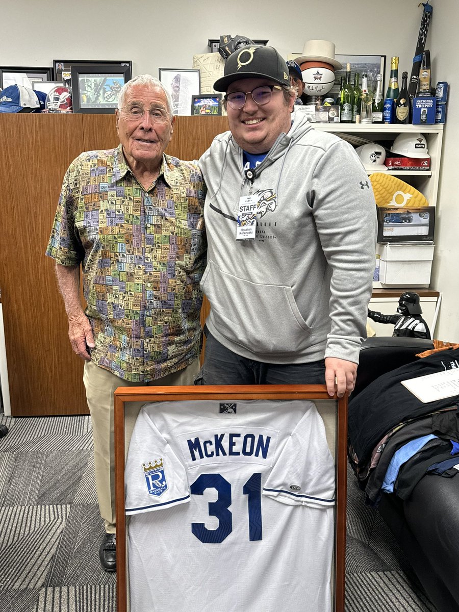 H_u_e_y_8's tweet image. It’s still hard to find the words for how amazing tonight was retiring the number of legendary manager Jack McKeon. From the countless phone calls over the past months with him to all of the amazing stories told by him tonight, it was truly once in a lifetime.