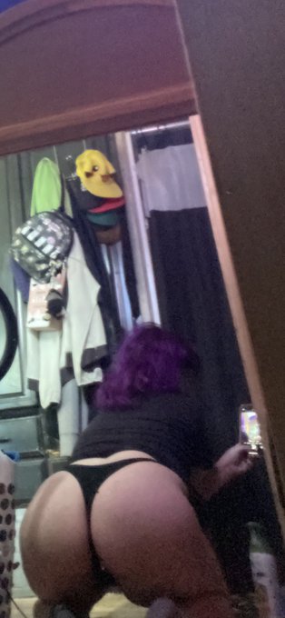 Some ass for your troubles https://t.co/x7GDCOlDpg<a href="/tag/customcontent"class="tags"><span>#customcontent</span></a><a href="/tag/sellingcontent"class="tags"><span>#sellingcontent</span></a><a href="/tag/buyingcontent"class="tags"><span>#buyingcontent</span></a>