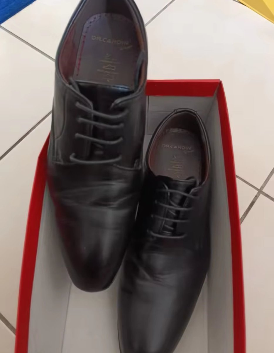 Men In Suit tweet media