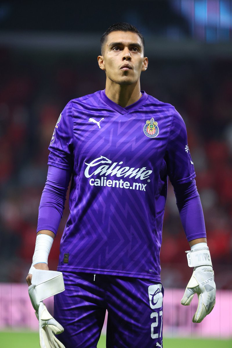 Raúl ‘Tala’ Rangel, con apenas un torneo como titular ya es seleccionado y hoy fue la razón por la que Chivas está en semifinales. Fue el gran héroe en un mal partido rojiblanco

Paunovic hizo mucho por Chivas, pero siempre será una incógnita su decisión en la portería