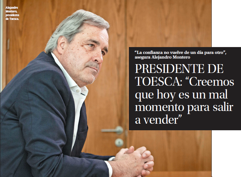 EYN_ELMERCURIO's tweet photo. Presidente de #Toesca: “Creemos que hoy es un mal momento para salir a vender”
“La confianza no vuelve de un día para otro”, asegura Alejandro Montero
https://t.co/sxBjMTtgrD https://t.co/TwjsGlYoxY