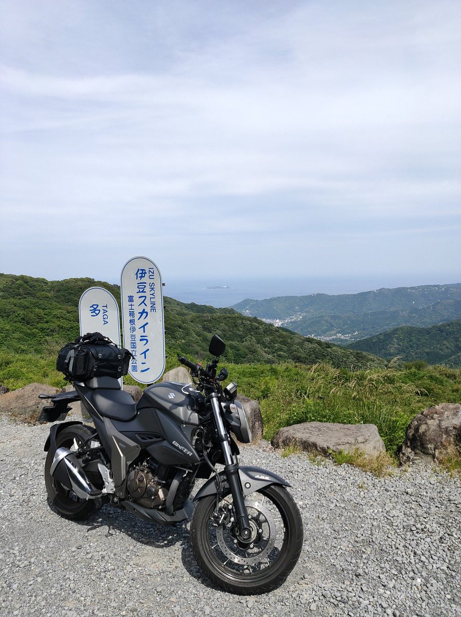 ジクサー250サヨナラしてきました。
約3年7ヶ月15500キロ。
初めてのバイクだったけど、
エンストもしづらくて、車体も軽くてとても乗りやすかった。
立ちごけもなく乗れたのでよかった😃
次のSPEED400は7月予定なので、
しばらくは家族のcbr250RRを借りて遊ぶことになりそう！