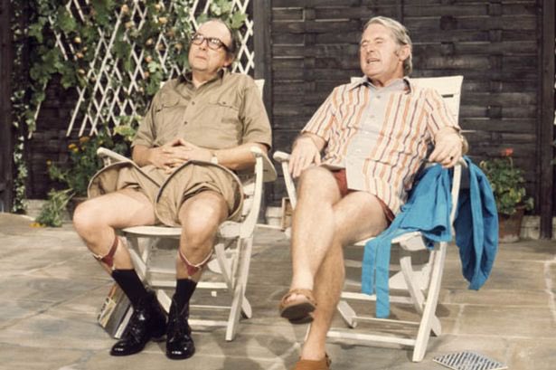Mr Morecambe’s favourite joke… Two old men sitting in deckchairs, one says to the other… “It’s nice out isn’t it…” The other replies… “Yes, I think I’ll take mine out too…” #StillBringingSunshine 👓🌞♥️ #MorecambeAndWise #EricAndErnie
