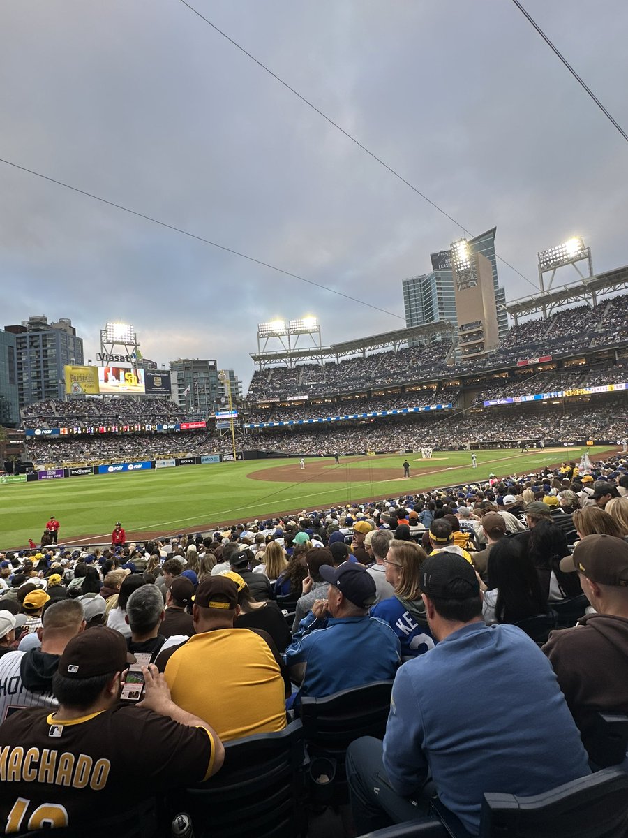 Padres Dodgers in the best city on earth with my boy! <a href="/Steven_NoXx/">NoXxyyy</a>