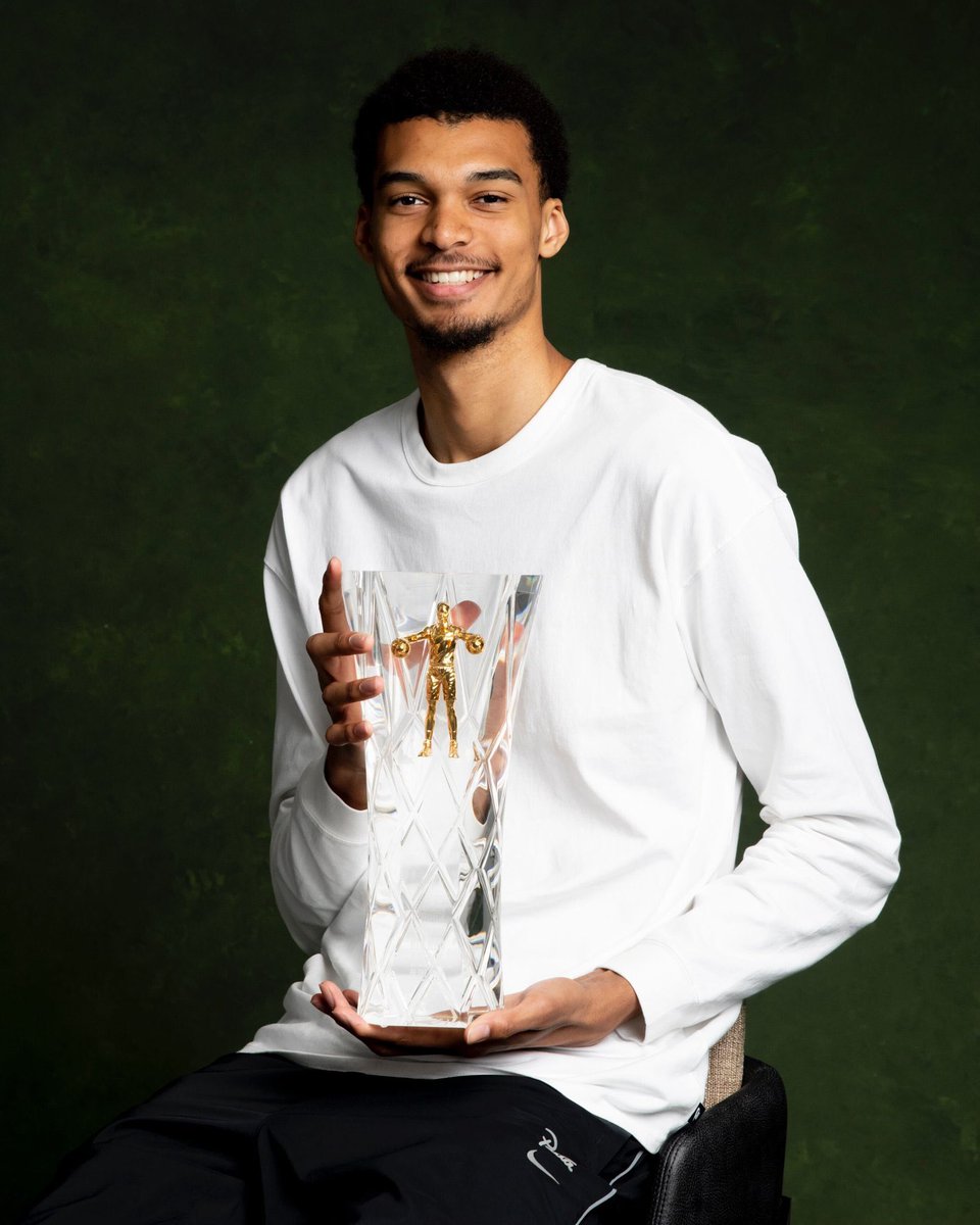 Et la photo qu’on attendait tous est sortie 👀

Victor ROY en mains…les émotions 🥹
L’histoire va être belle les amis…