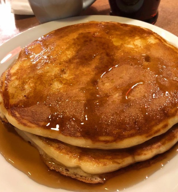 Buttermilk Pancakes 🥞 with Syrup homecookingvsfastfood.com #homecooking #food #recipes #foodpic #foodie #foodlover #cooking #hungry #goodfood #foodpoll #yummy #homecookingvsfastfood #food #fastfood #foodie #yum