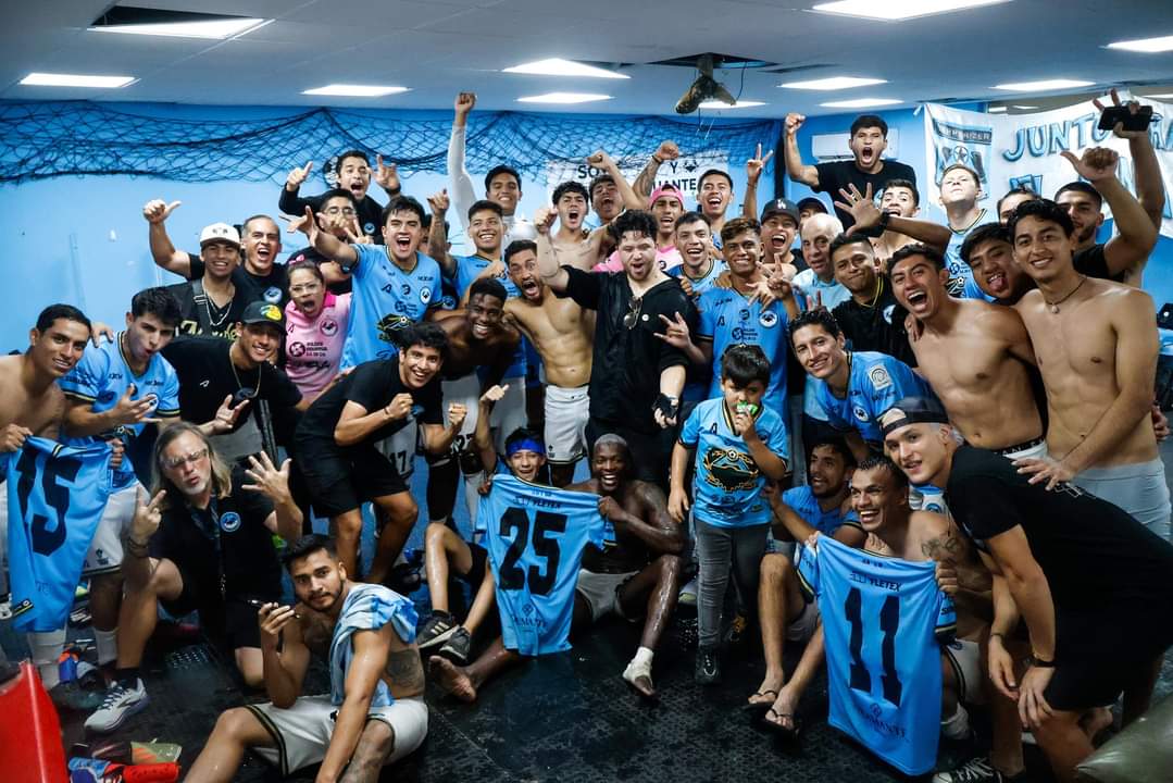 🥳 ¡LA FELICIDAD QUE DA SER DE LA JAIBA BRAVA! 🤩

👊🏻 ¡JUNTOS HAGAMOS HISTORIA! 🔥

#SinRajarse 💙🦀