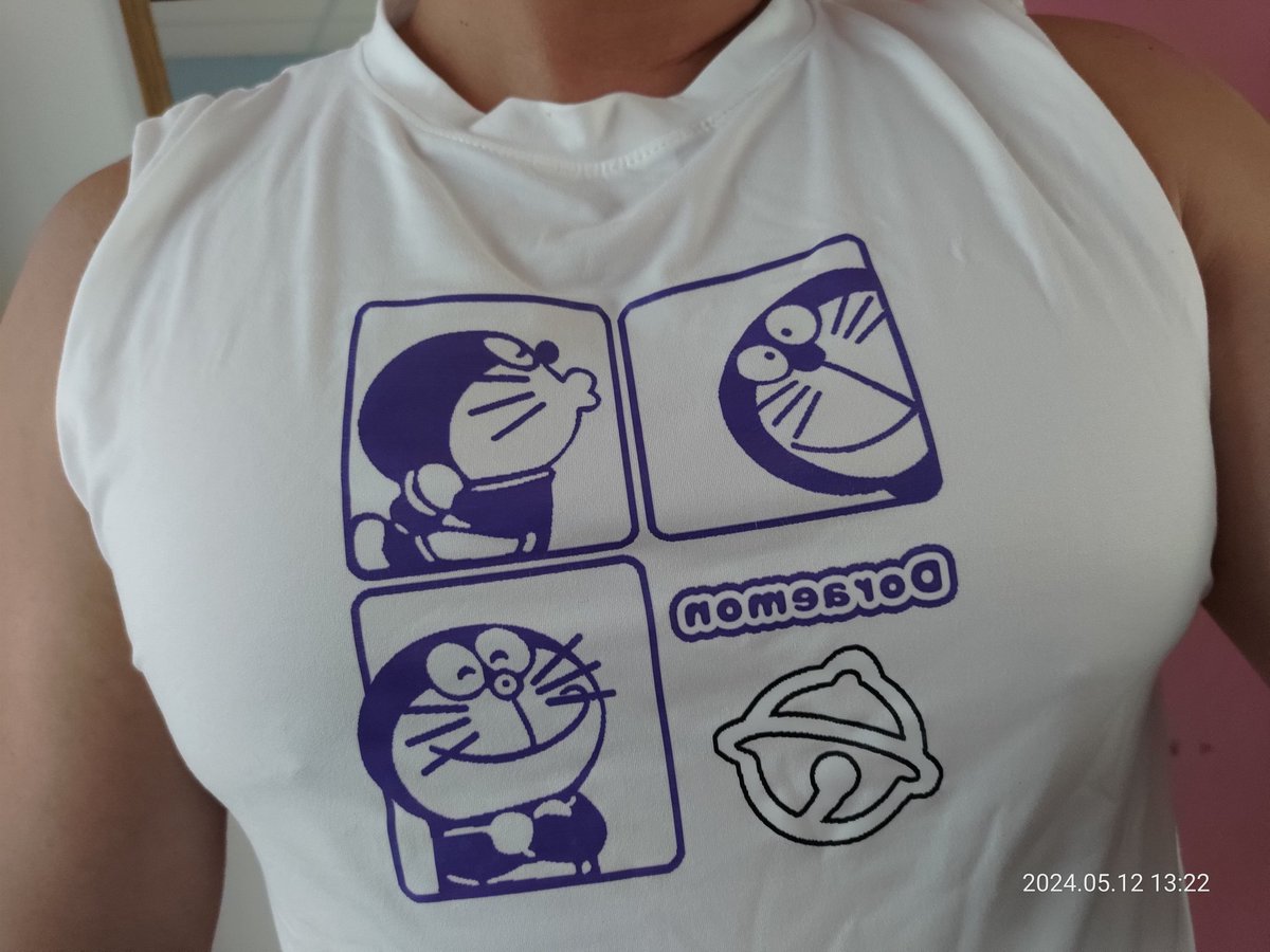 今天到貨的新背心，好舒服質料不錯❤️❤️❤️❤️❤️