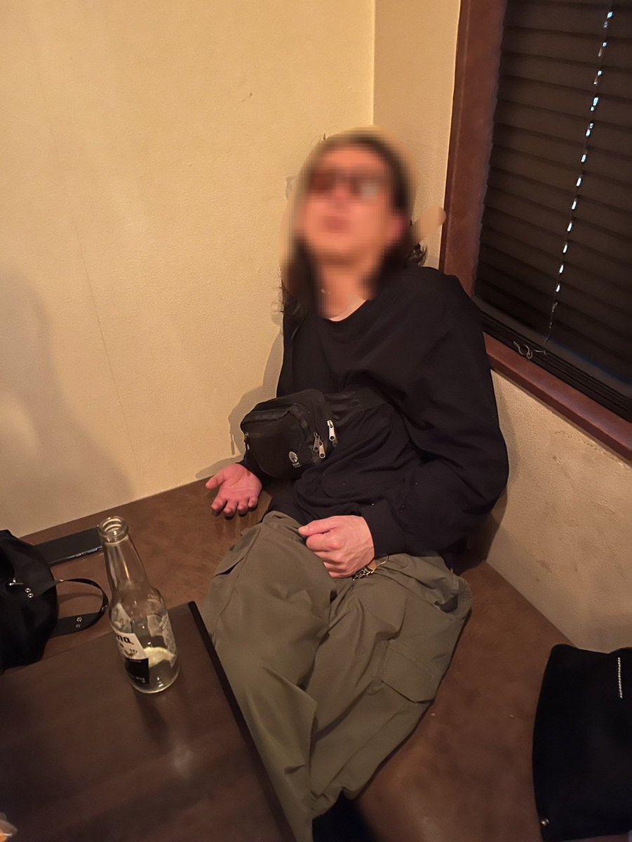 ellebrain0121's tweet photo. 寝てたらしい笑
本人はずっと起きてたつもりでしたー https://t.co/yS4FTMYixu
