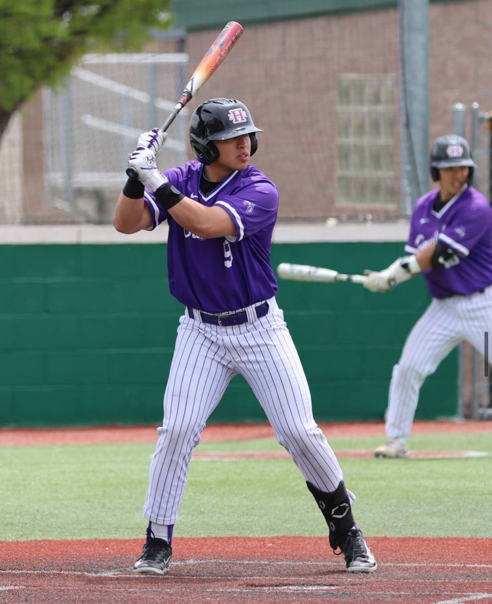 Congratulations, Alan! We love you and are so proud of you! What an amazing birthday and Mother’s Day gift! Go Cowboys! 💜🎁@NMHUBaseball @NMHU_Athletics