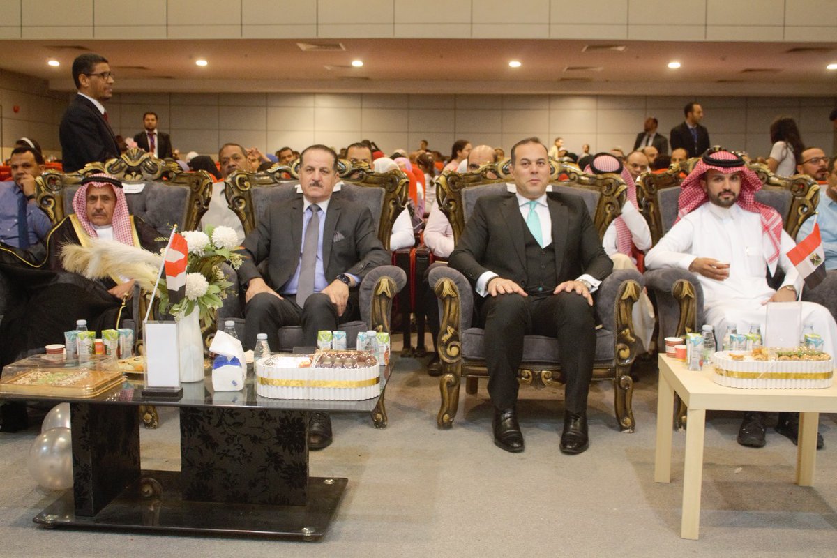 المسار المصري بنين...في أجواء رائعة انطلاق الحفل الختامي للأنشطة وتخريج الدفعة الثانية عشرة بحضور الوزير المفوض نائب السفير المصري بالرياض د. ضياء الدين حمّاد و المستشار الثقافي لجمهورية مصر العربية د. أشرف العزازي تحت رعاية المدير العام لشركة المدارس أ. عبد الله السلطان.👌👏🎊