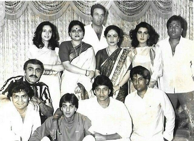 #35YearsOfILAAKA 12may1989 #MithunChakraborty #SanjayDutt #MadhuriDixit #AmritaSingh #AmrishPuri #OmPuri #DalipTahil #Jagdeep and #Dharmendra #Rakhee #Sameer #Anjaan #NadeemShravan #AzizSajawal