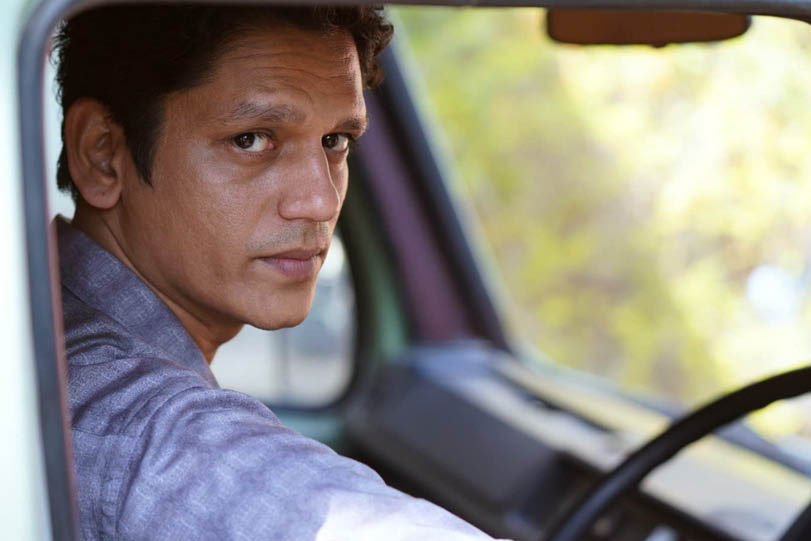 Uncomplicated, Understated & Blunt straightforwardness is a trait so hard to pull off on screen.

Gets messed up easily by most.

Very few actors do it with panache and aplomb.

#JaideepAhlawat #manojbajpayee #irfankhan #vijayvarma #Bollywood