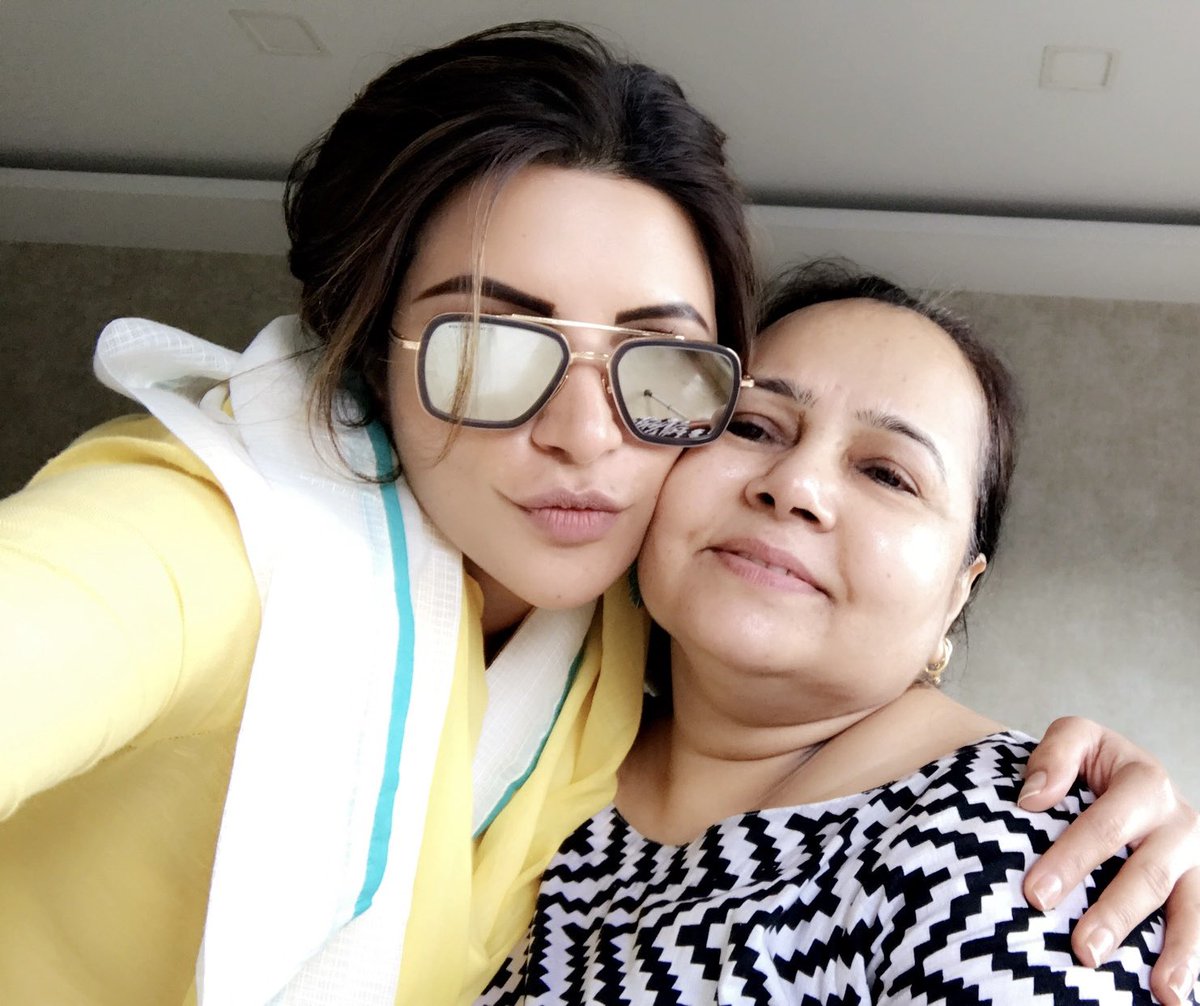 Happy Mother’s Day my guiding light, the endless well of love, and the unwavering support of my life. Today, we celebrate the superwomen who make every day brighter with their love and sacrifice. . . . #mothersday #foreverlove #shamasikander