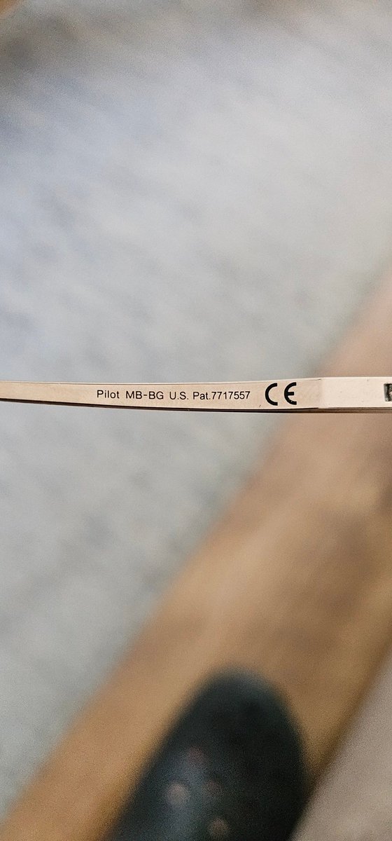 stuartmayfield's tweet photo. @OfficialMauiJim Can anyone help me source replacement nosepads for my pilot MB-BG sunglasses. I am happy to pay but I can't find them anywhere online https://t.co/fjhfNFPmRR