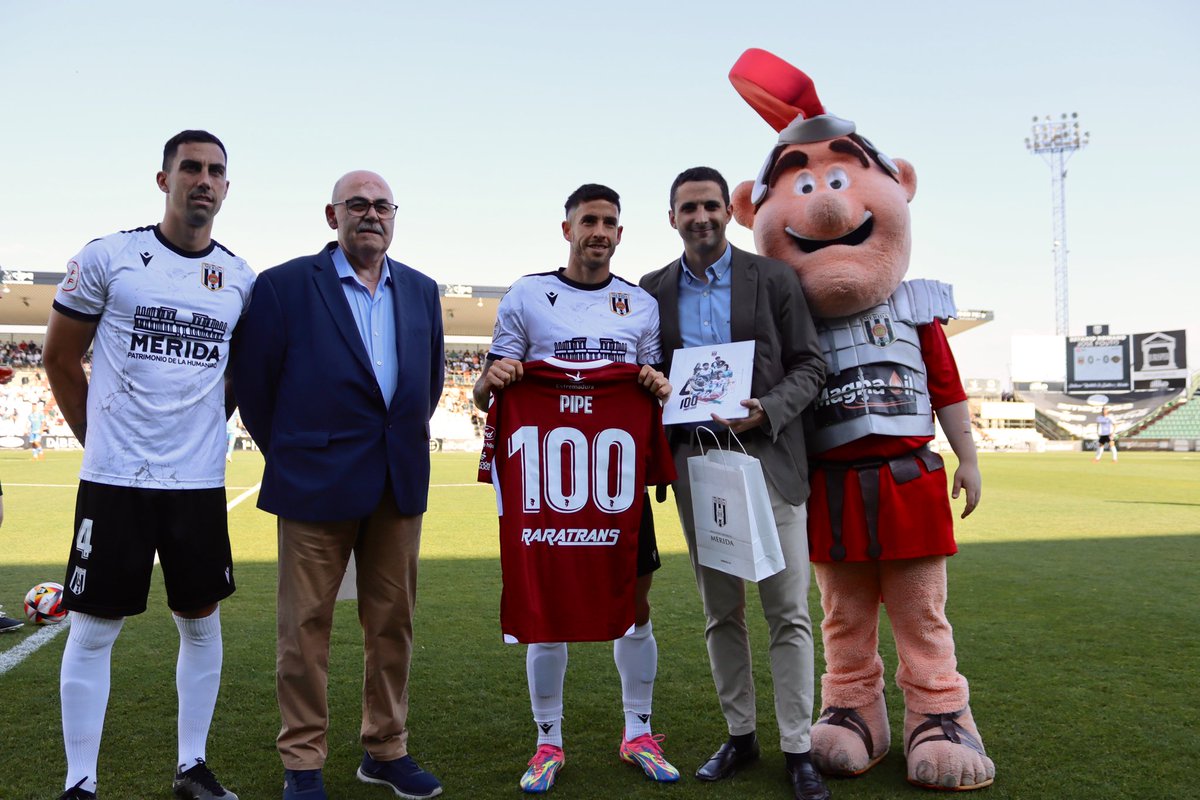 A.D. Mérida (@merida_ad) on Twitter photo 💯 Ayer cumplió 100 partidos oficiales con nuestra camiseta nuestro todoterreno <a href="/felipe2alfonso/">Felipe Alfonso</a>
👏🏽 ¡GRACIAS por defender con orgullo nuestros colores en cada partido! ⚪️⚫️ 💯 Ayer cumplió 100 partidos oficiales con nuestra camiseta nuestro todoterreno <a href="/felipe2alfonso/">Felipe Alfonso</a>
👏🏽 ¡GRACIAS por defender con orgullo nuestros colores en cada partido! ⚪️⚫️