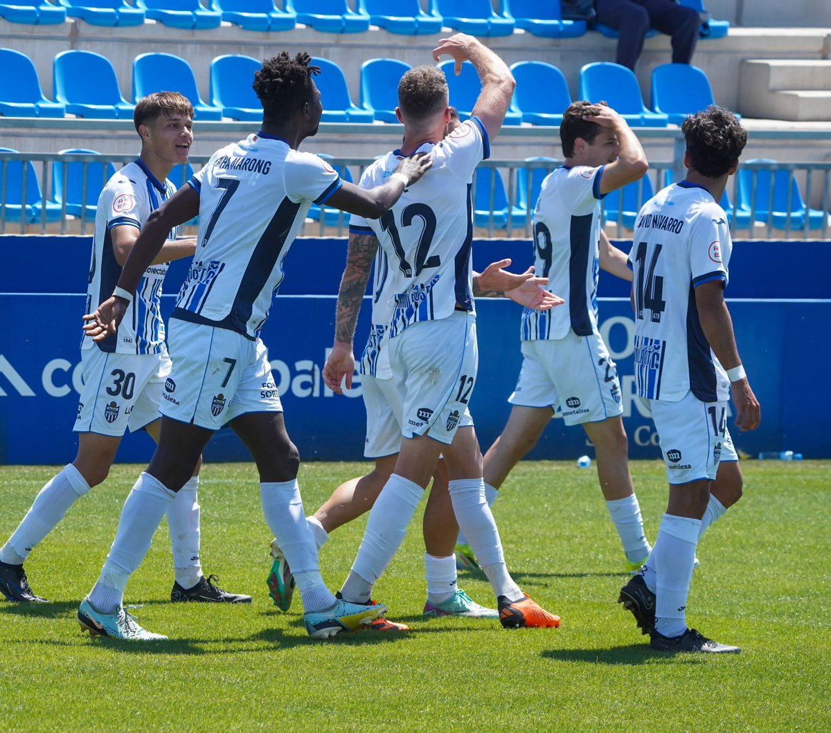 DON RAÚL GONZÁLEZ

#ATBLinares