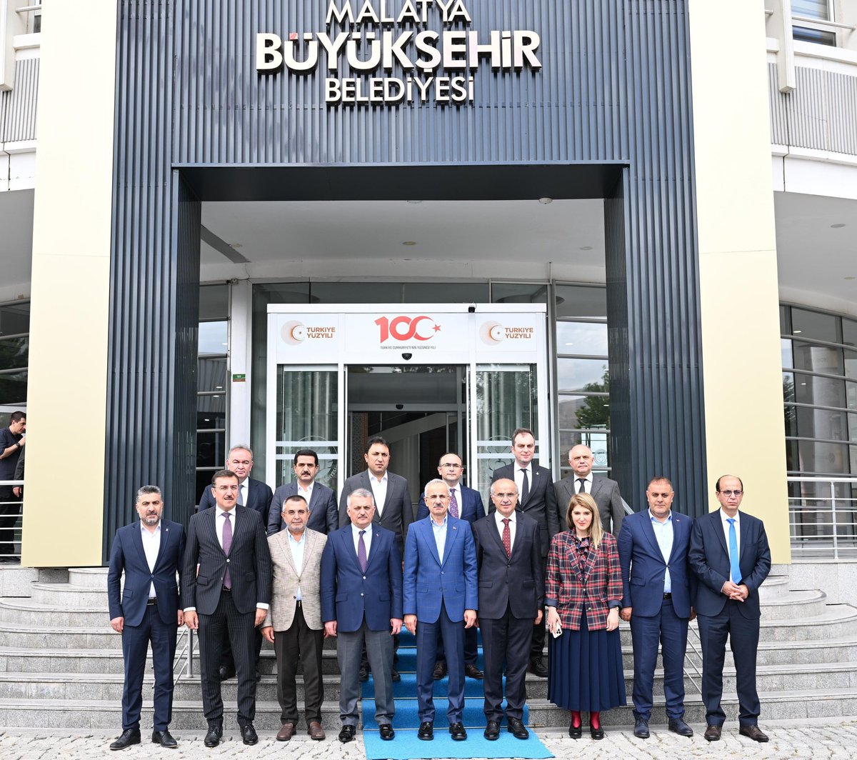 Ulaştırma ve Altyapı Bakanı Sayın Abdulkadir Uraloğlu ile birlikte #Malatya Büyükşehir Belediyemizi ziyaret ettik.