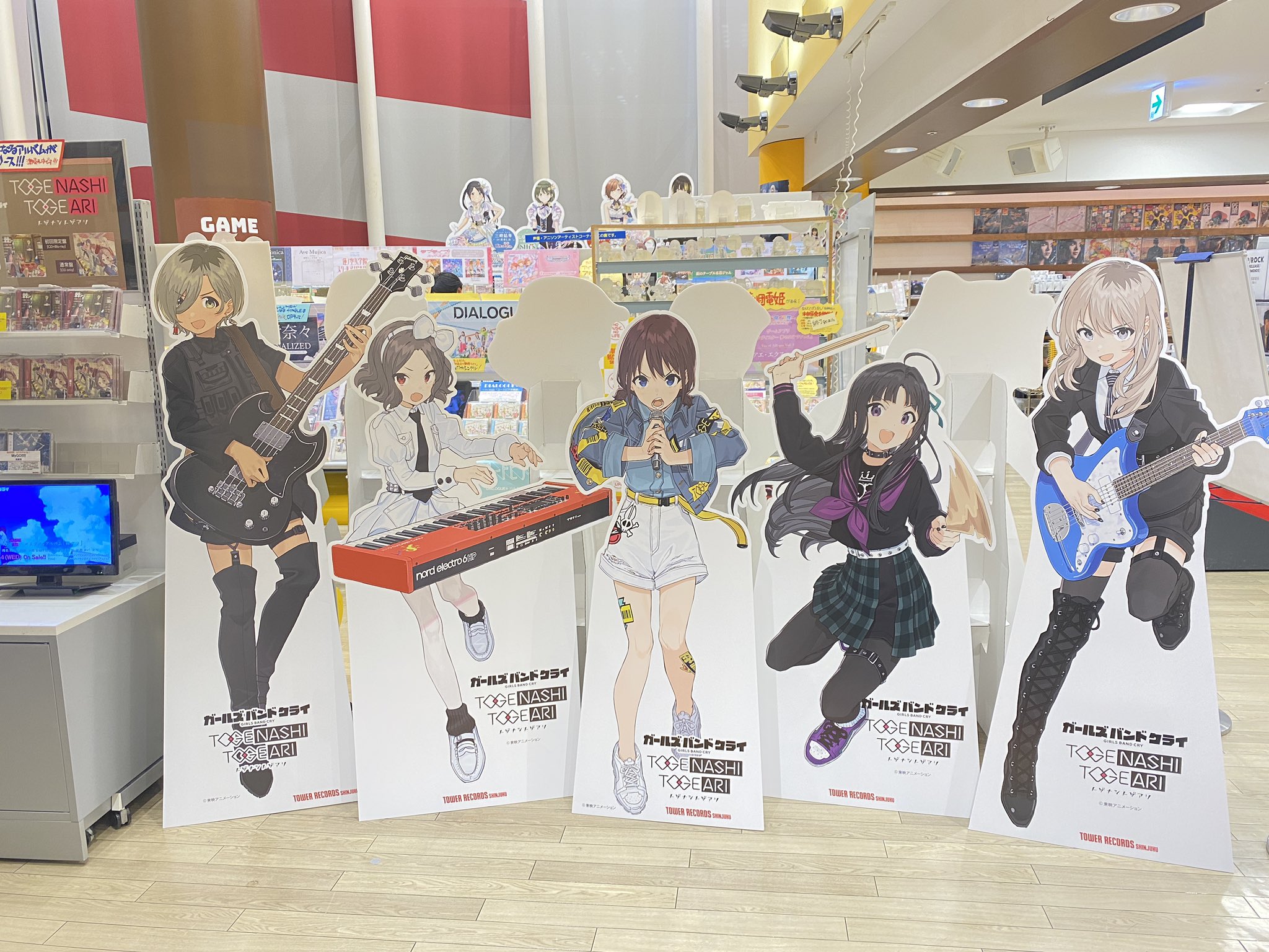 ガールズバンドクライ 等身大パネル 非売品 ポスター Ryo @Jack🪼🌸💅✨ on X: 