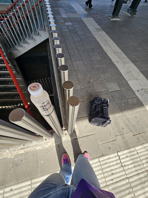 Amsterdam bound kind of weekend 💕 Zine workshop dag 2, super veel zin in. Op het station even mijn favoriete