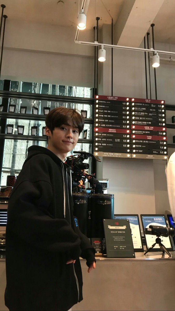 Usjhff's tweet image. 스키즈 남친짤 배경화면 모음