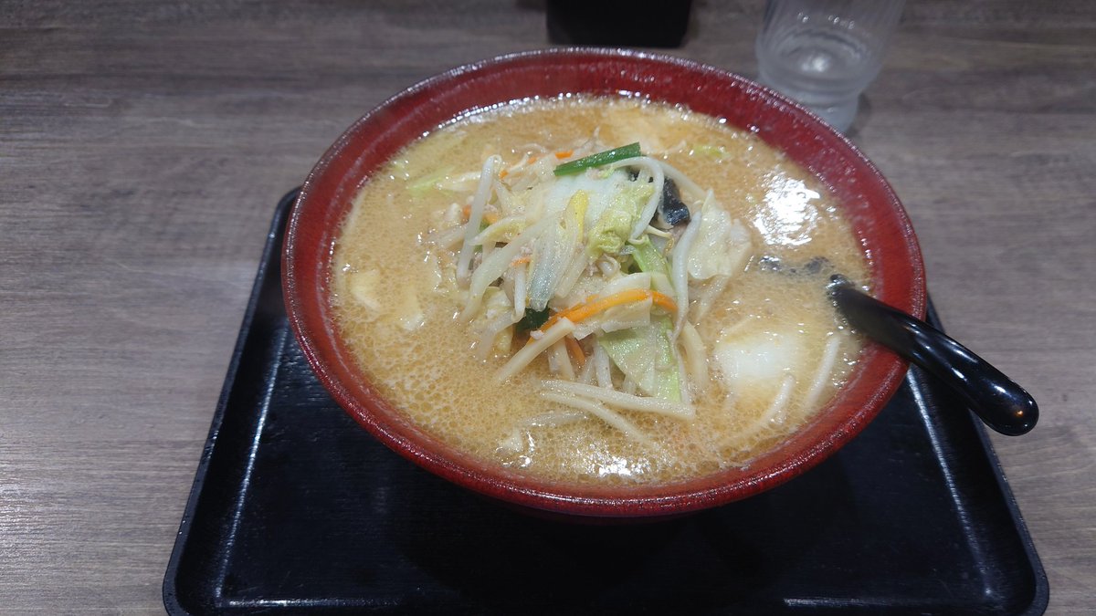 山形駅前のラーメン屋で味噌ラーメン＼(^^)／