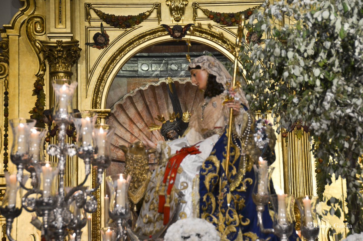 Uno de los recuerdos más bonitos que pude fotografiar en el día de ayer. 

👤: @PastoraSAntonio @HdadGranPoder 

#Glorias2024 #TDSCofrade #GranPoder #DivinaPastora