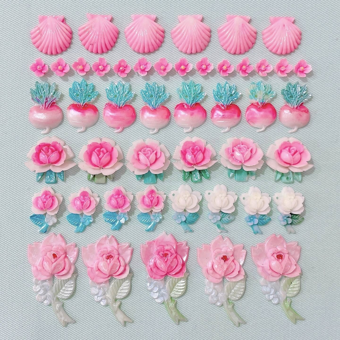 セルロイド製 ヴィンテージ バングル コーラルピンク色 セルロイド製 ヴィンテージ バングル コーラルピンク色