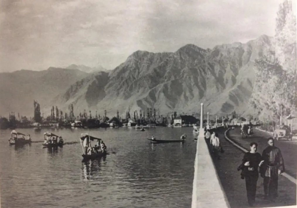 View of Dal Lake, Boulevard Srinagar in 1965.