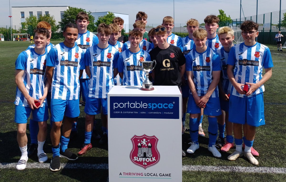 The Suffolk Youth Cup Finals Day at <a href="/TheNewCroft/">The New Croft</a> | Congratulations to <a href="/RedgraveRangers/">Redgrave Rangers FC</a> who defeated <a href="/Longmelfordfc/">Long Melford Football Club</a> 4-0 in today's <a href="/PortableSpace/">portablespace</a> U18 Sunday Cup Final

#SFAcountycups
#AThrivingLocalGame