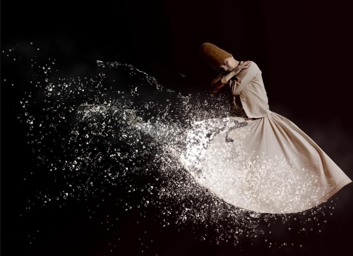 لا يزال المرء أمياً حتى يقرأ ذاته ولن يقرأ المرء ذاته حتى يُقال لقلبه اقرأ ..

#جلال_الدين_الرومي