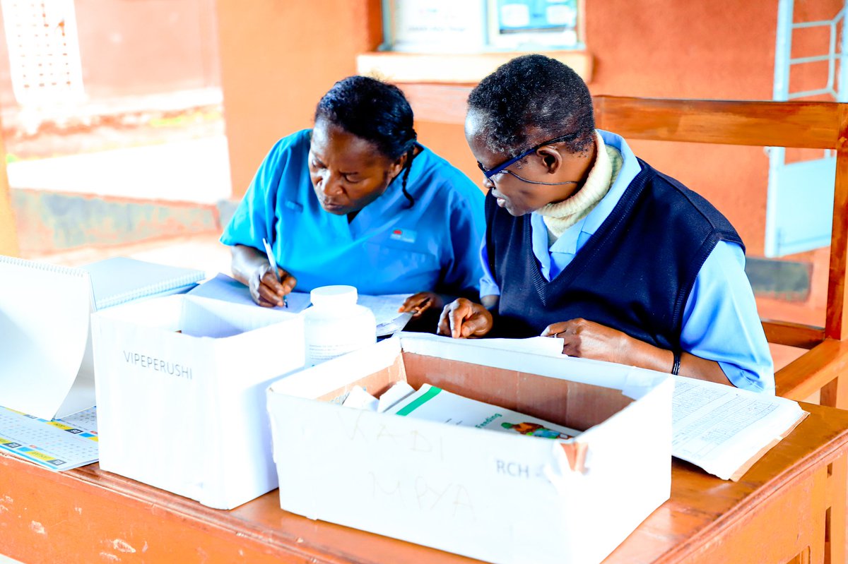 We celebrate the dedicated nurses from @USAID #AfyaYangu Northern Project for their tireless efforts in providing crucial HIV, TB, and family planning services in our communities. Your hard work and compassion truly makes a difference! 🙌🏥 #HealthHeroes @EGPAF @wizara_afyatz