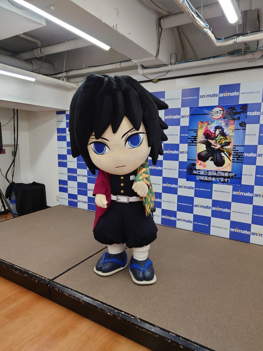 nekonuts52's tweet photo. 今日はかわいい義勇さんに会いに行ったよ！いやいや動きがまさに義勇さんで感動でした！
鬼滅新聞ももらったよ！ https://t.co/9A6HLZPMlW