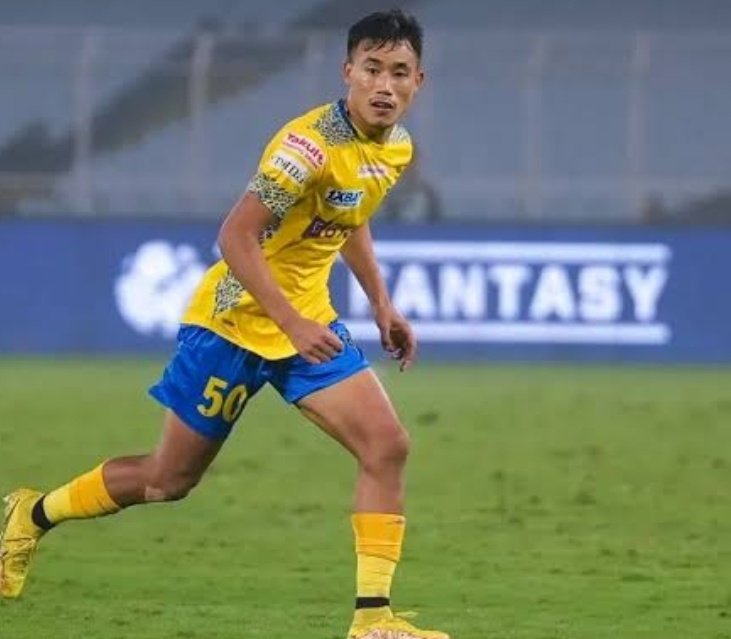 Naocha Singh has extended his contract with Kerala Blasters until 2025.