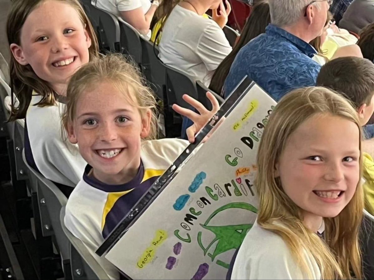 Mold Netball Club (@moldnetballclub) on Twitter photo Our girls had a fantastic day supporting <a href="/cardiffdragons_/">LexisNexis Cardiff Dragons</a> & <a href="/niajones92/">Nia Jones</a> yesterday in Manchester!๐๐
Our U9s & U11 Esmi all got to meet the team and their favourite Nia Jones!
Superleague games are a great experience - inspiration for our players to see where hard work gets them. Our girls had a fantastic day supporting <a href="/cardiffdragons_/">LexisNexis Cardiff Dragons</a> & <a href="/niajones92/">Nia Jones</a> yesterday in Manchester!๐๐
Our U9s & U11 Esmi all got to meet the team and their favourite Nia Jones!
Superleague games are a great experience - inspiration for our players to see where hard work gets them.