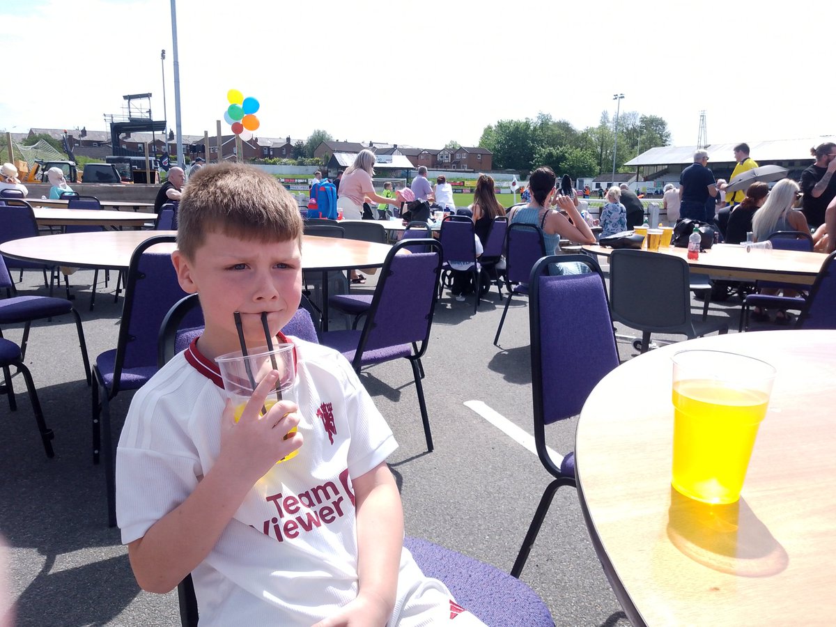 This Mon certainly enjoyed it down @chorleyfc yesterday 

Every credit to all the organisers 👏
There was loads on  including bouncy castles ,live bands , football matches and huge raffles🎉
ALL the kids were allowed to play on the pitch to⚽
#chorley