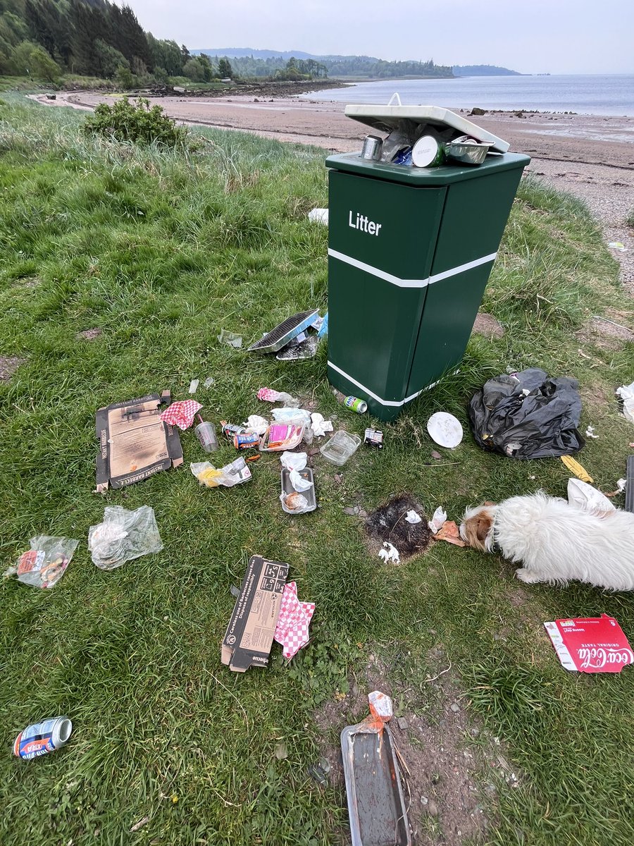@Clydemuirshiel @inverclyde @greenocktele @StephenAHenry Lunderston Bay Sunday morning 12/05 So sad to realise that this still happens despite all the requests to take your rubbish with you.