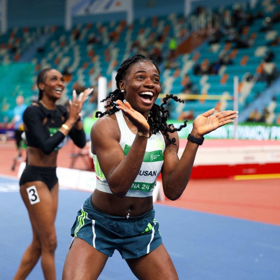 Wow 🤩 Tobi Amusan is the FASTEST woman in the world. 👏👏 she stormed to win the women's 100mH at the Jamaica Athletics Invitational, clocking a time of 12.40s (0.9) ahead of the World Champion Danielle Williams who settled for 2nd in 12.46s. 🔥🇳🇬