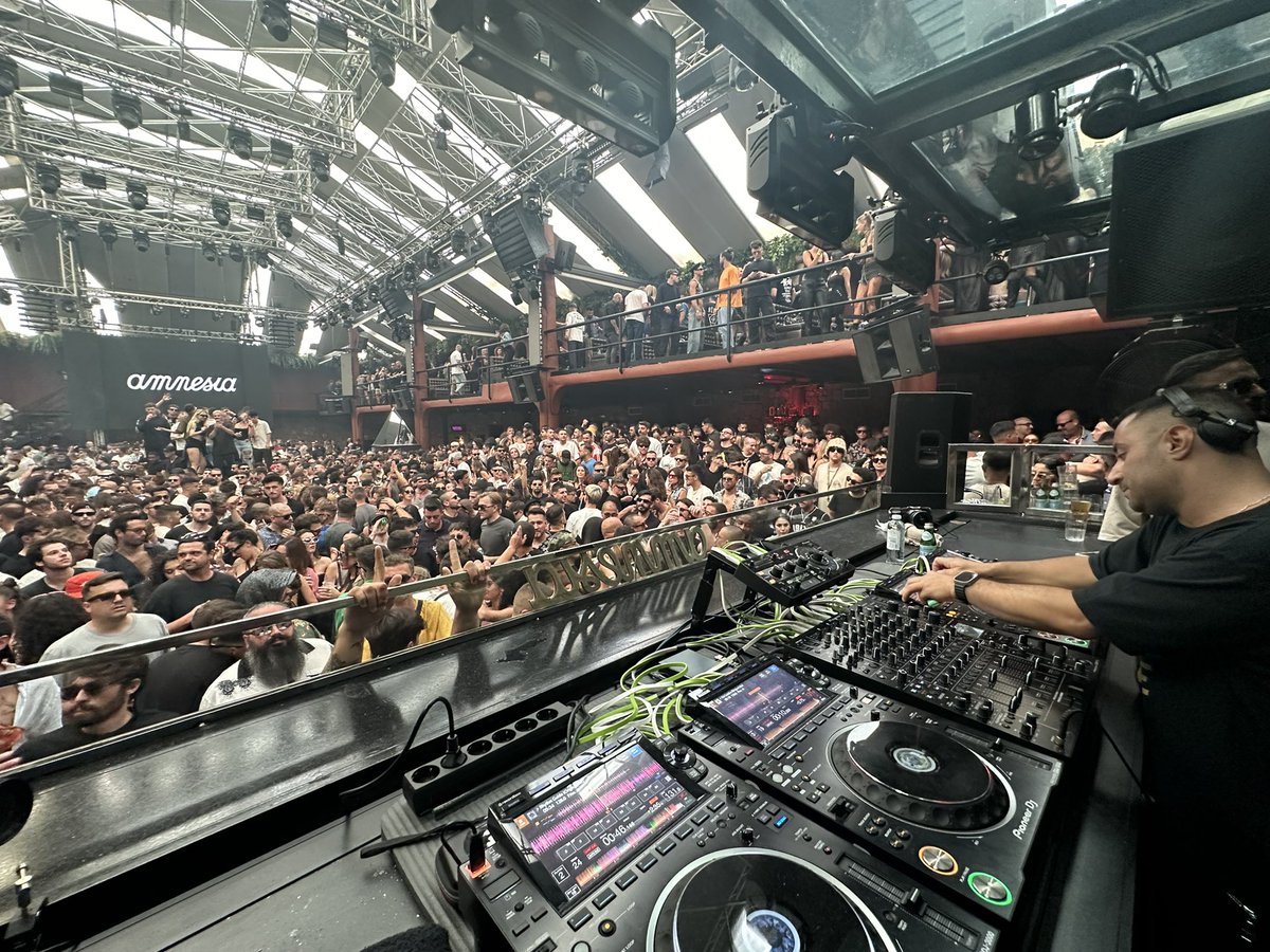 live #amnesiaIbiza #josephcapriati now live streaming on my tiktok page #lucadea