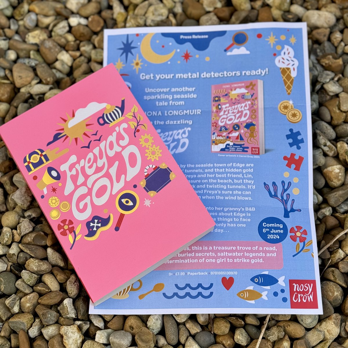 This week's book is #FreyasGold by @fionalongmuir. Great setting, easy to read, and some inventive treasure hunting traps which I LOVED. Freya is great – clever, awkward, scared but brave – and she and her friends interact so well I felt I knew them. Gold! 👑 (thx @NosyCrow!)